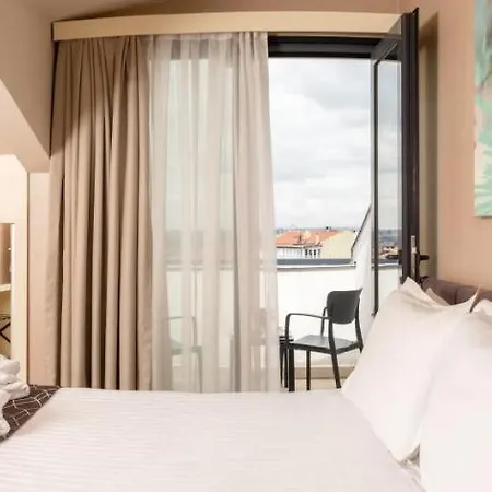 Apartahotel Elm 4*